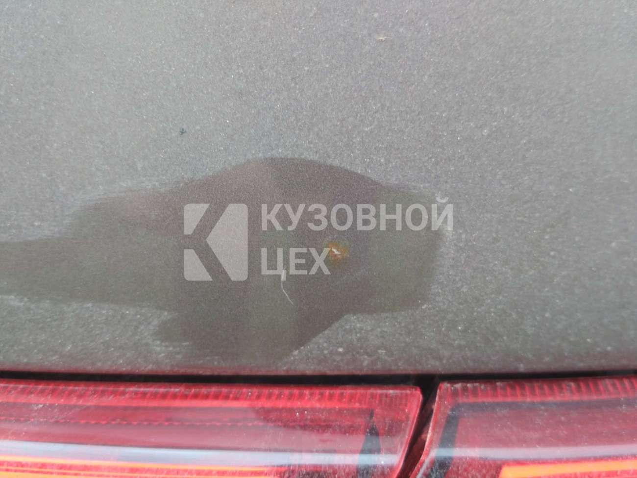 Ремонт сколов крышки багажника